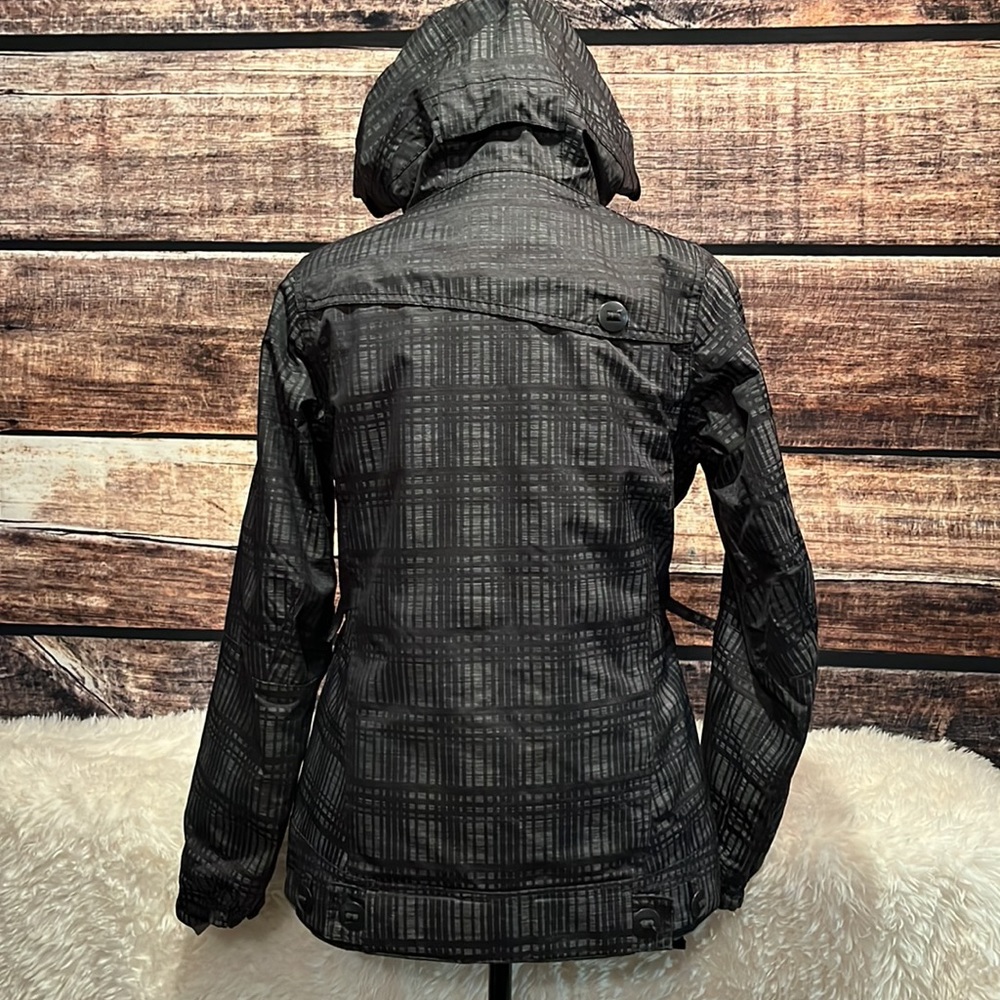 686 ski, snow board coat - Picture 12 of 14